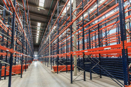 A Guide to Selecting the Right Warehouse Racking System